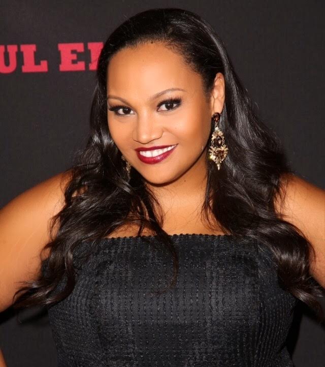 actor Dana Gourrier large photo