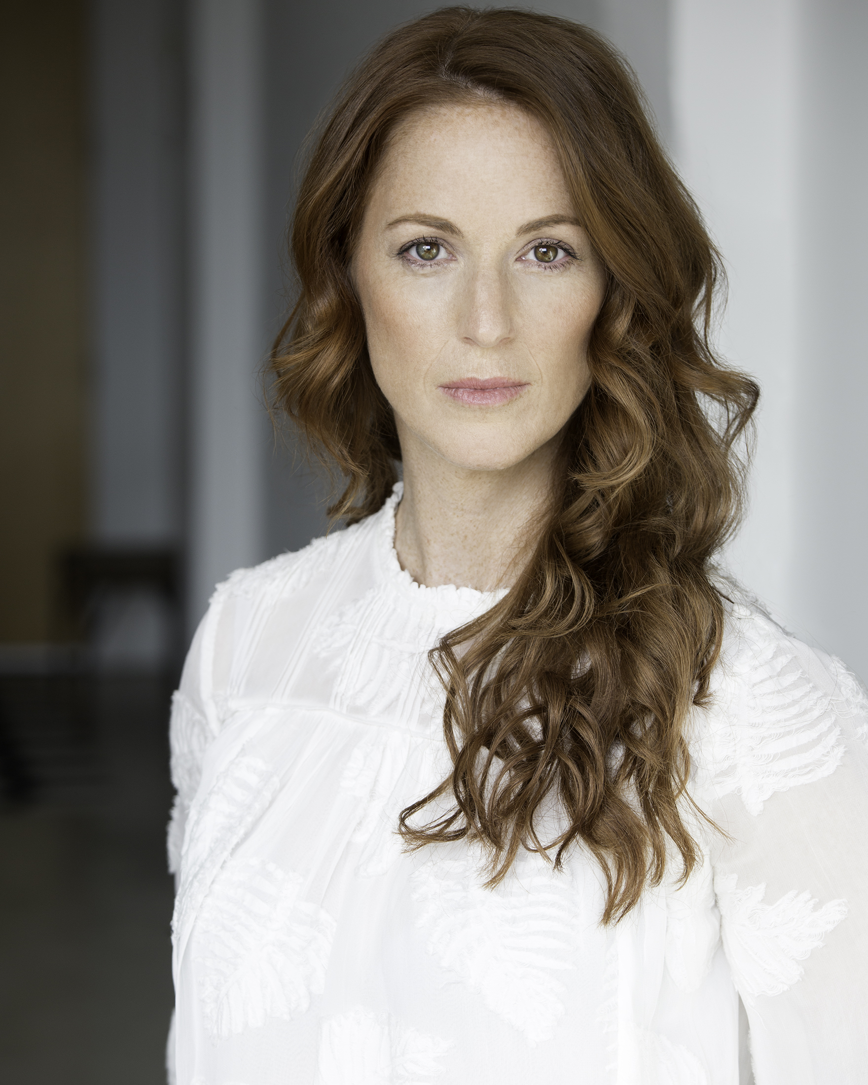 actor Shannon Barnett large photo