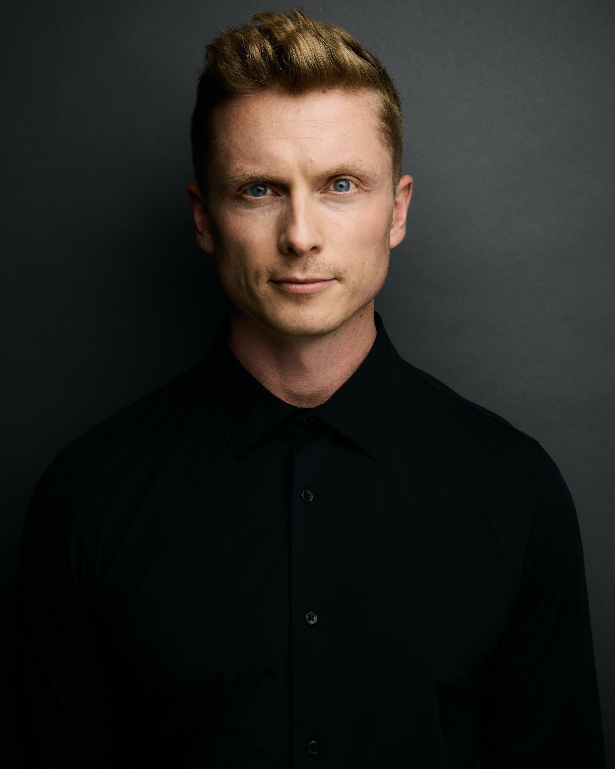 actor Chris Webster large photo