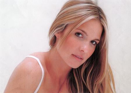 actor Amber Mead large photo