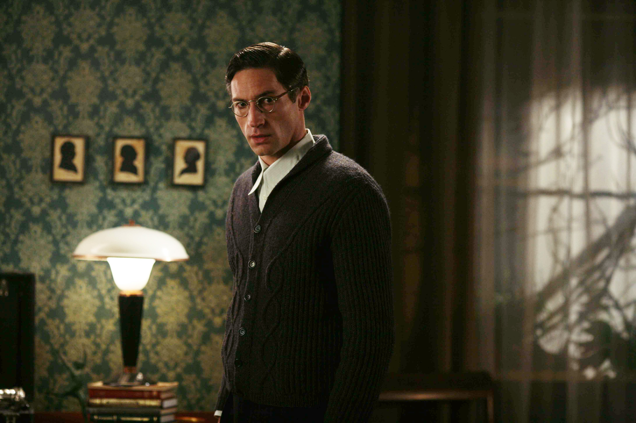 actor Benjamin Sadler large photo