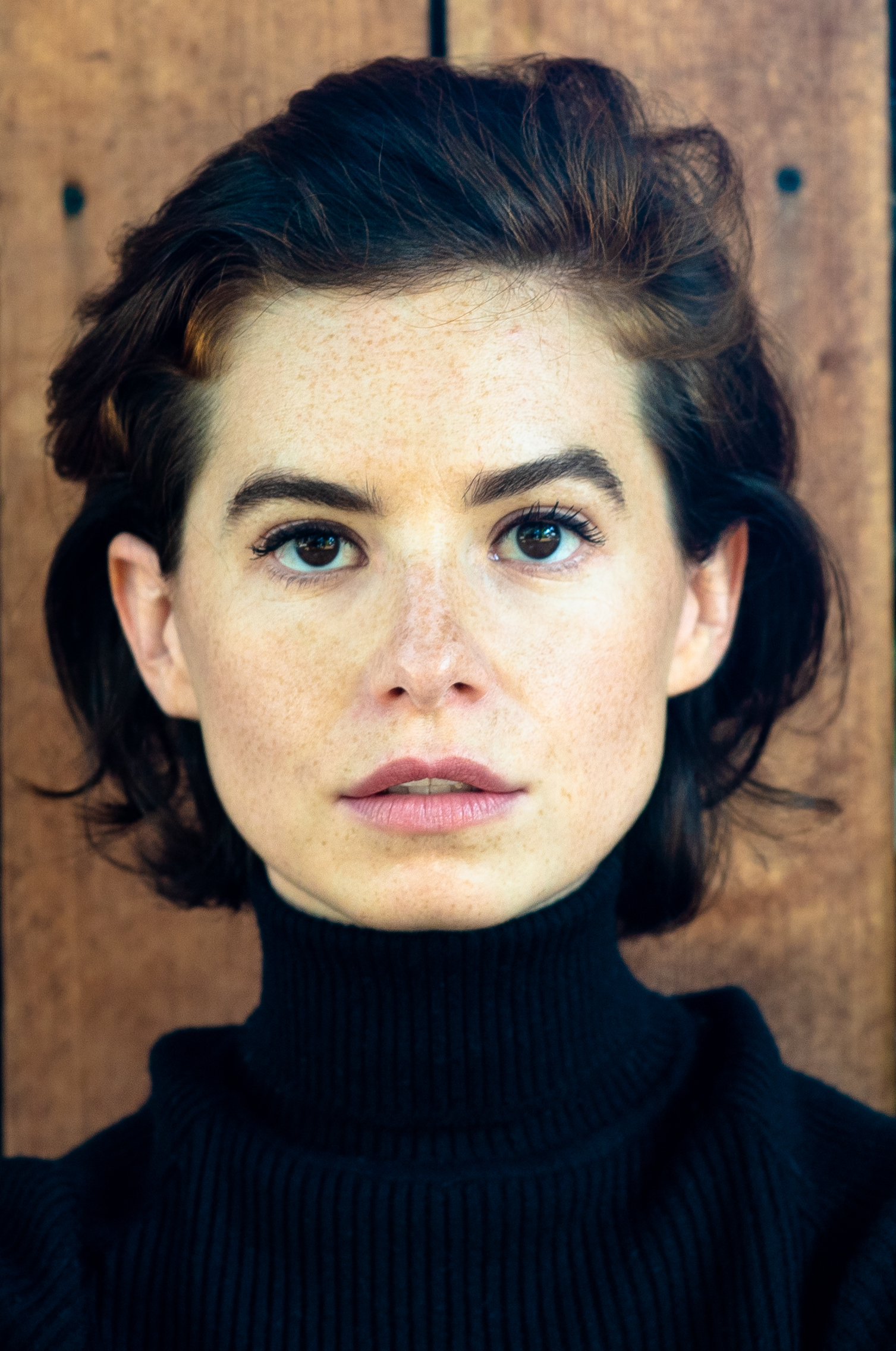 actor Lindsey Garrett large photo