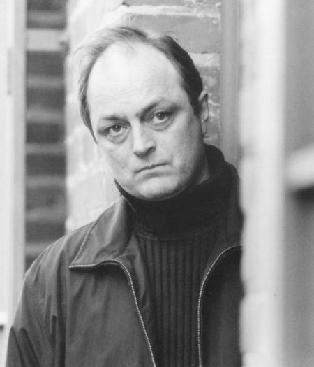 actor Ron Bottitta large photo