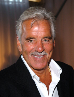 actor Dennis Farina large photo