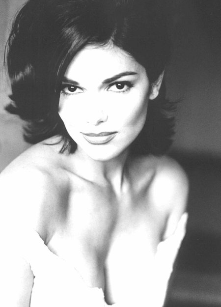 actor Laura Harring large photo actor Laura Harring large photo