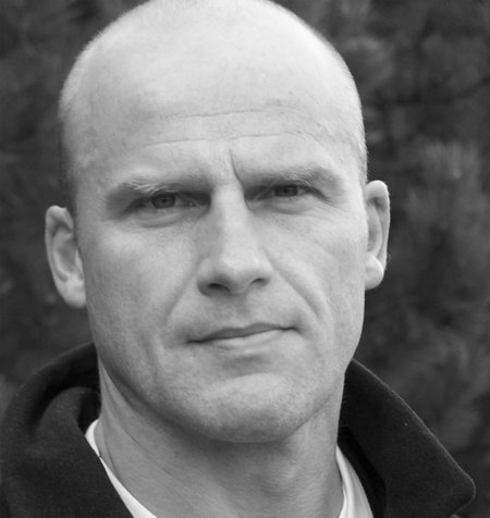 actor Andrew Pleavin large photo