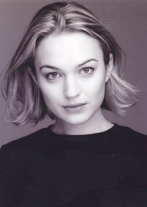 actor Sophia Myles large photo