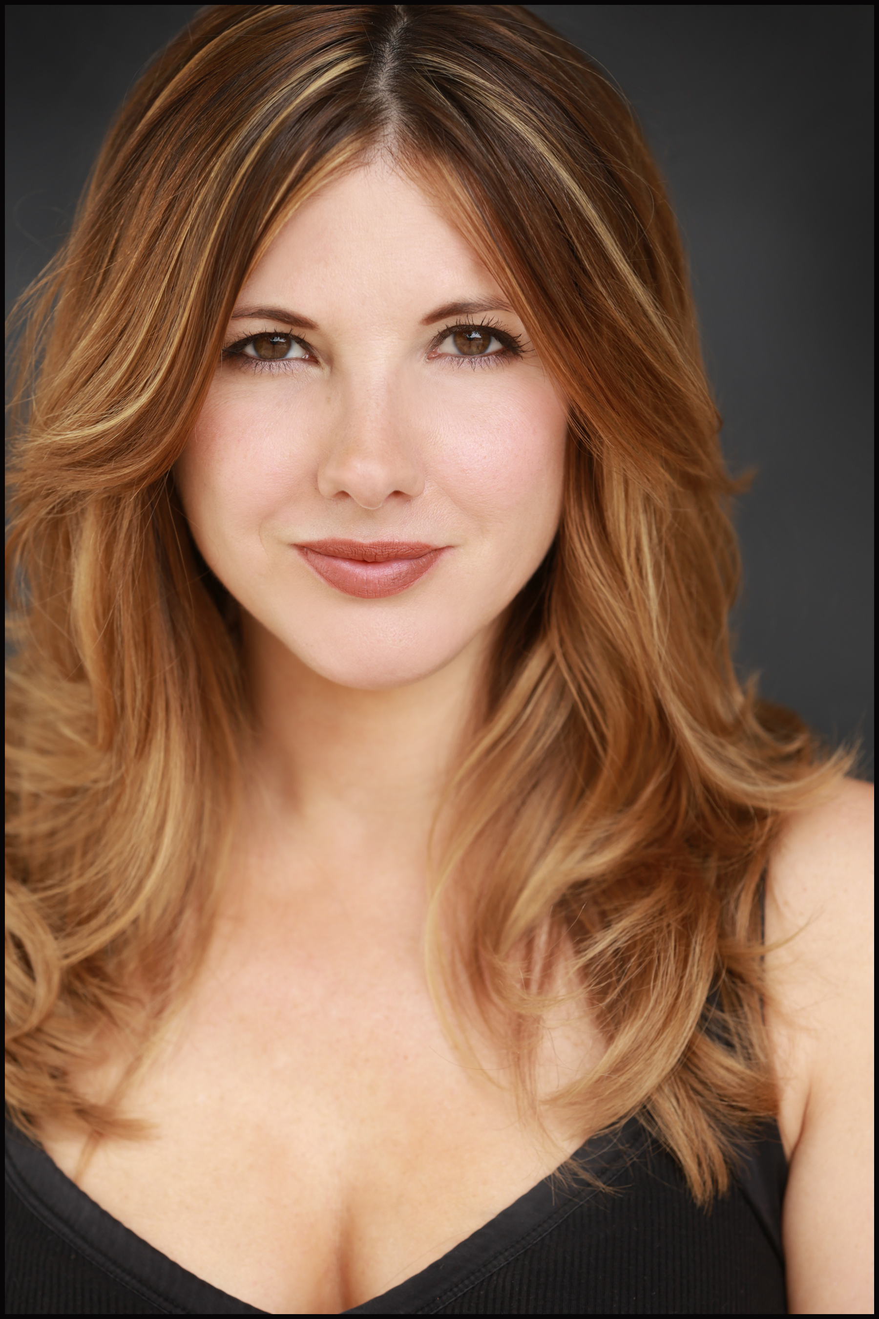 actor Elizabeth Gudenrath large photo