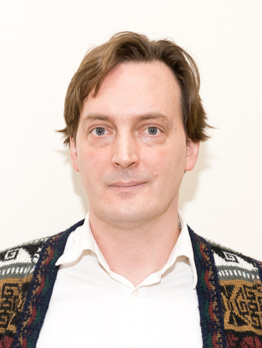 actor Dechen Thurman large photo