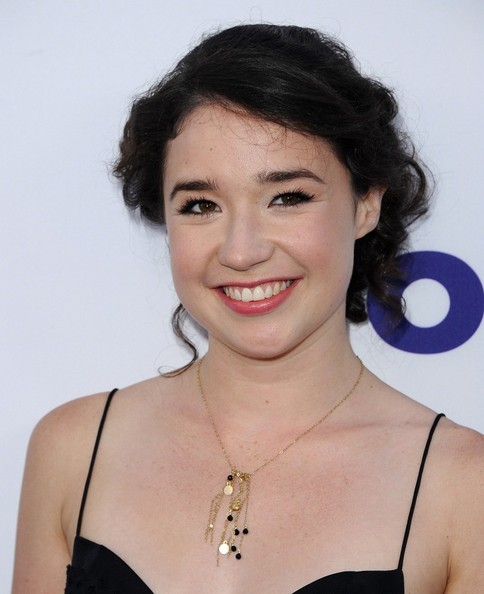 actor Sarah Steele large photo