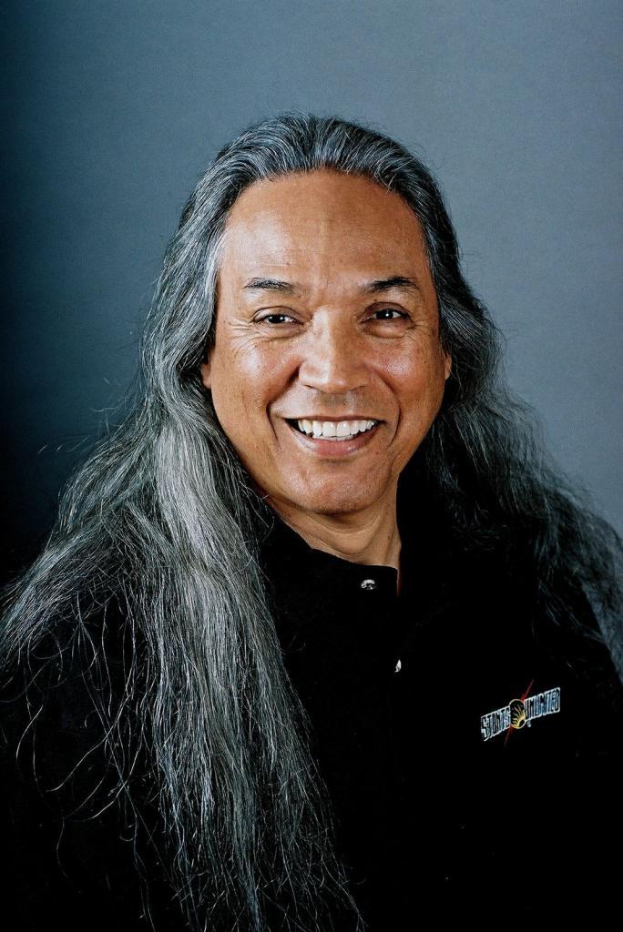 actor Henry Kingi large photo