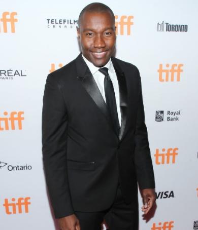 actor Warren Belle large photo