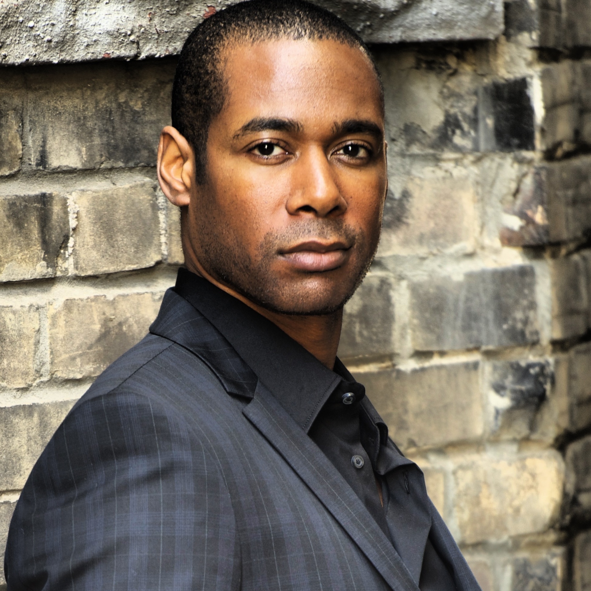 actor Dion Johnstone large photo