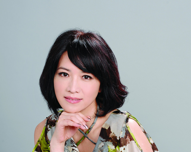 actor Su-Yun Ko large photo