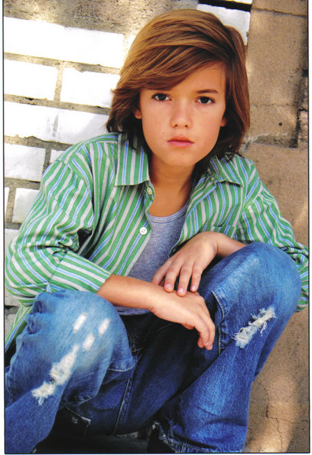 actor Remy Thorne large photo