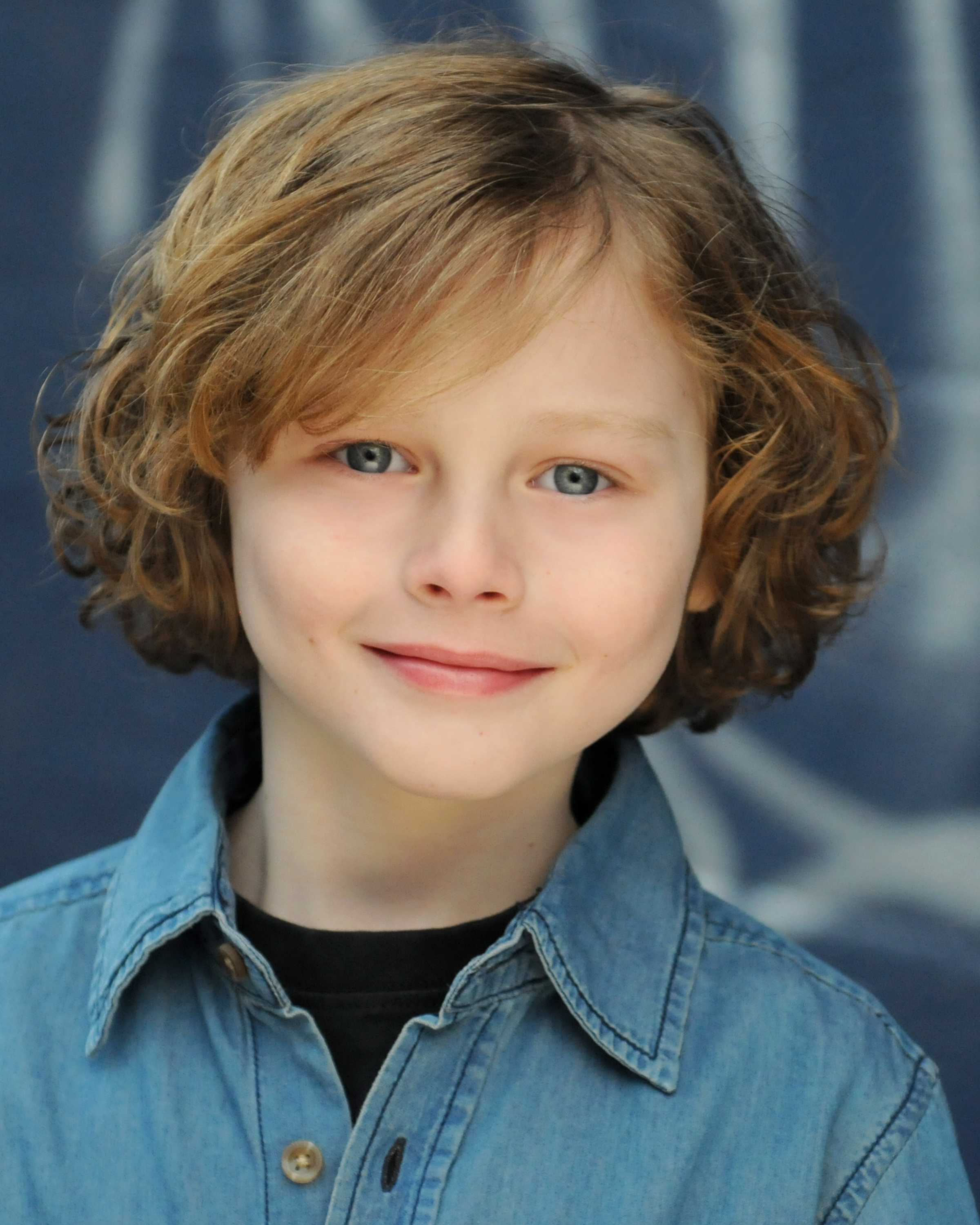 actor Michael Riendeau large photo