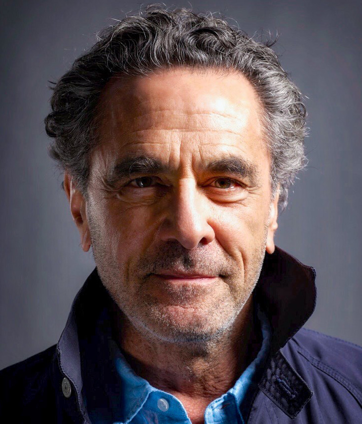 actor Robin Thomas large photo