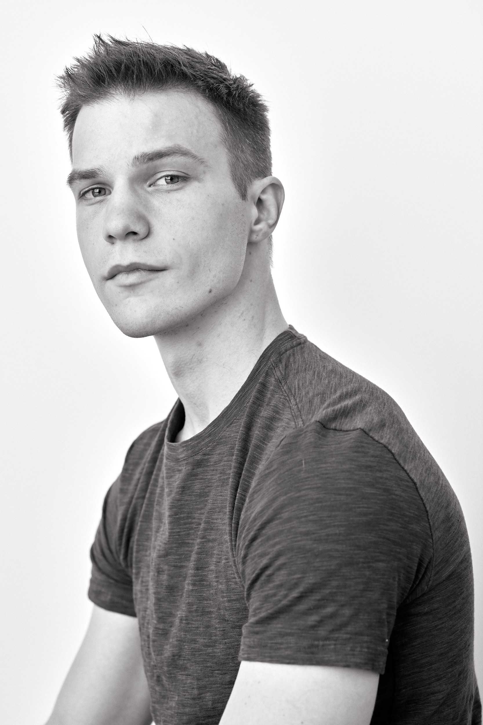 actor Nick Krause large photo