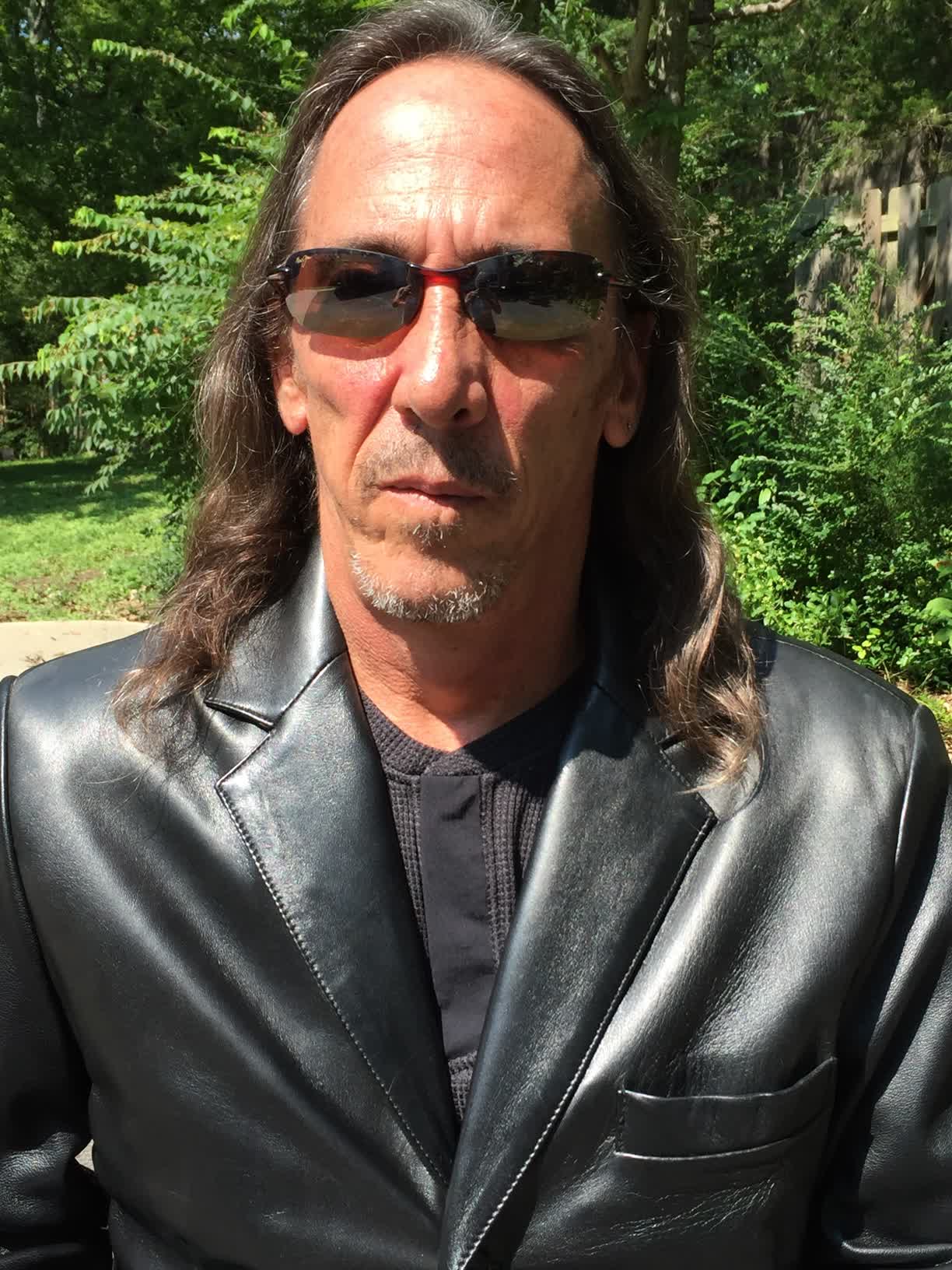 actor Myke Schwartz large photo