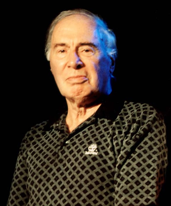 actor Peter Halliday large photo