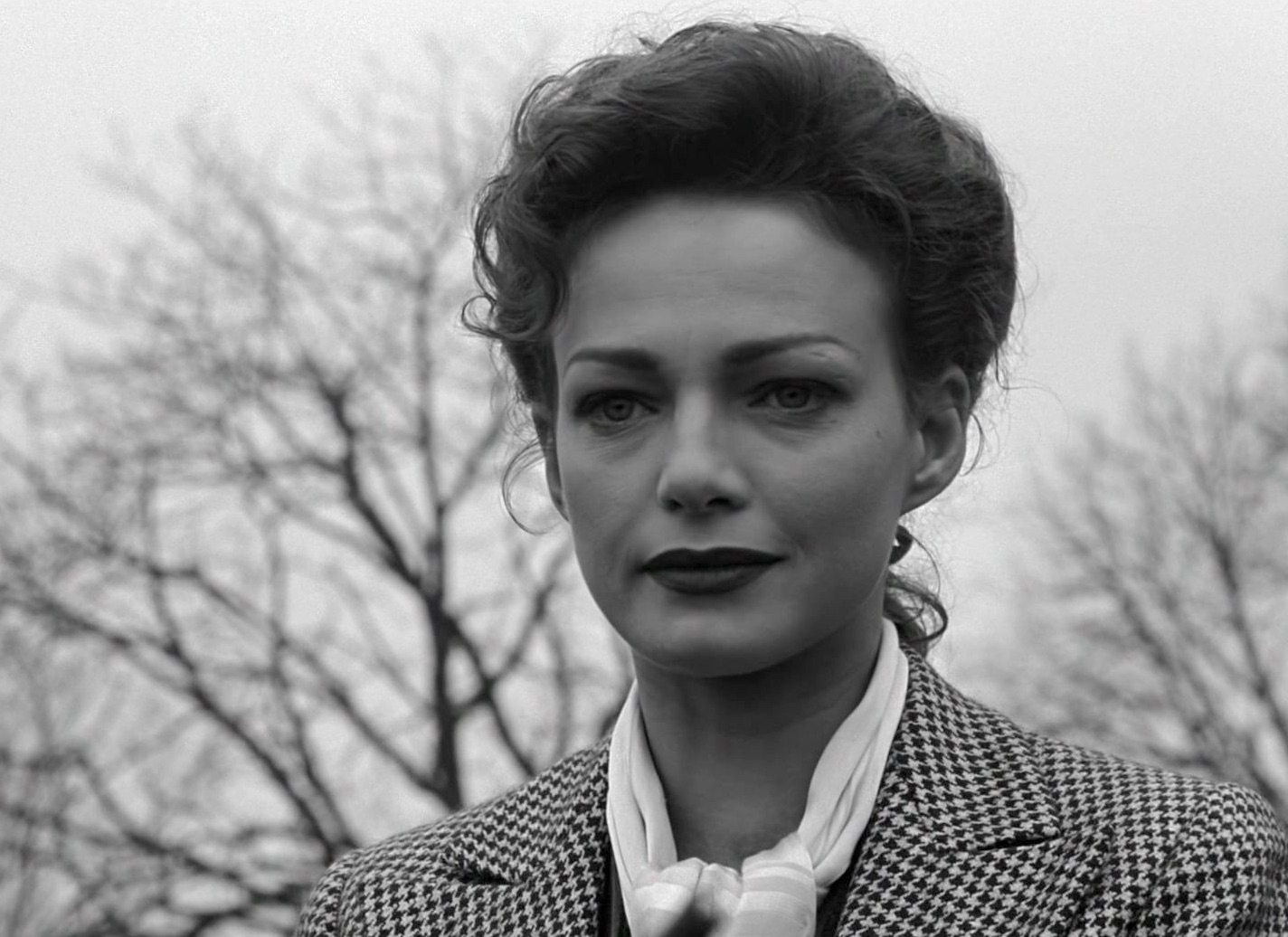 actor Béatrice Macola large photo