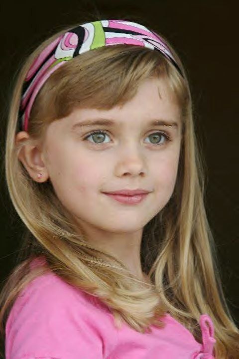 actor Dana DeVestern large photo