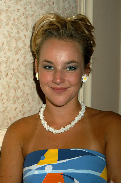 actor Robyn Richards large photo