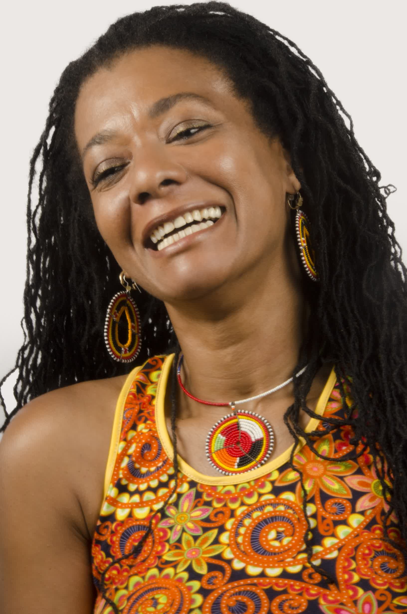 actor Bertina Macaulay large photo