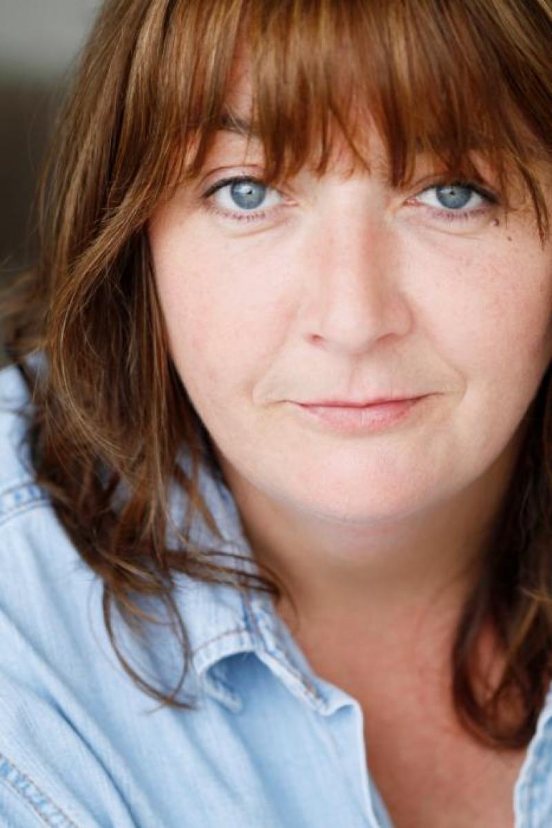 actor Ashley McGuire large photo