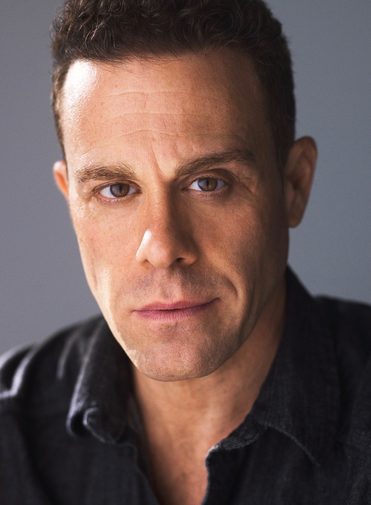 actor Matthew Rauch large photo