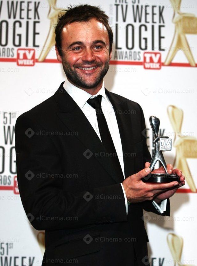 actor Gyton Grantley large photo