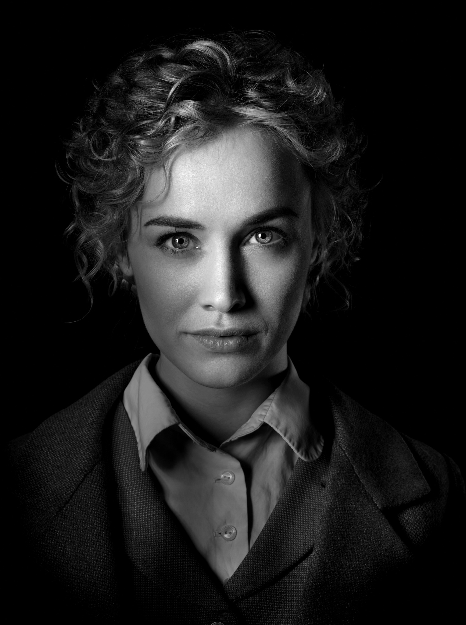 actor Dominique McElligott large photo