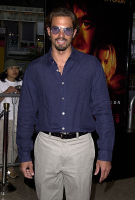 actor Paulo Benedeti large photo