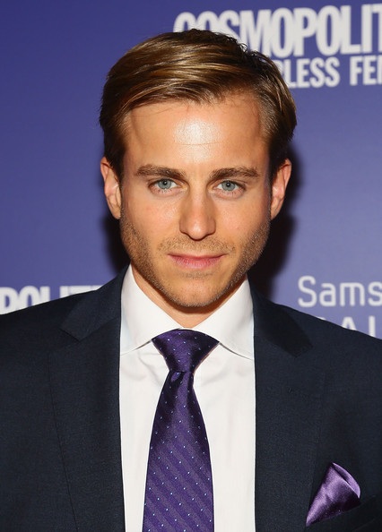 actor Kevin Bishop large photo