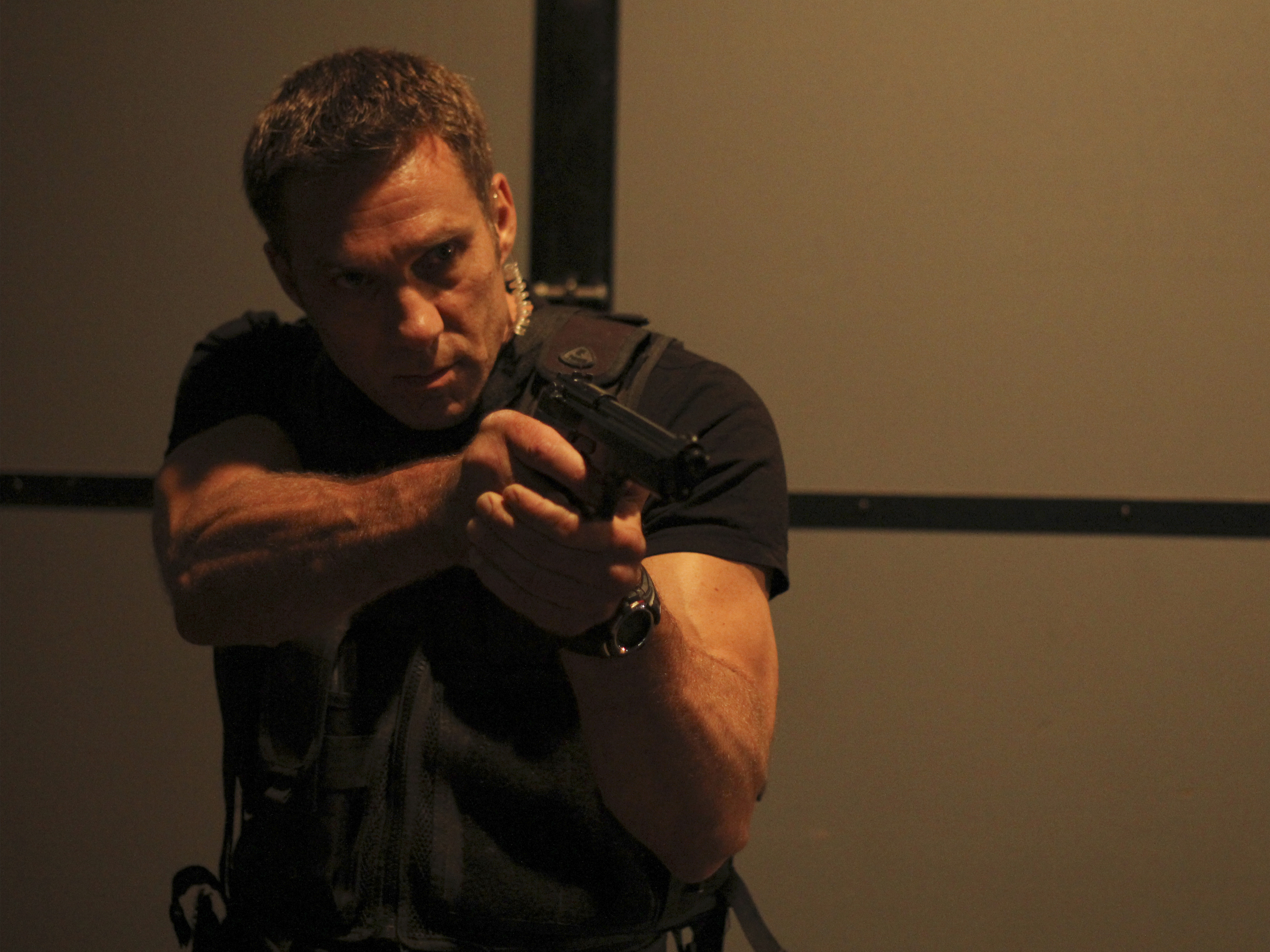 actor Gary Daniels large photo