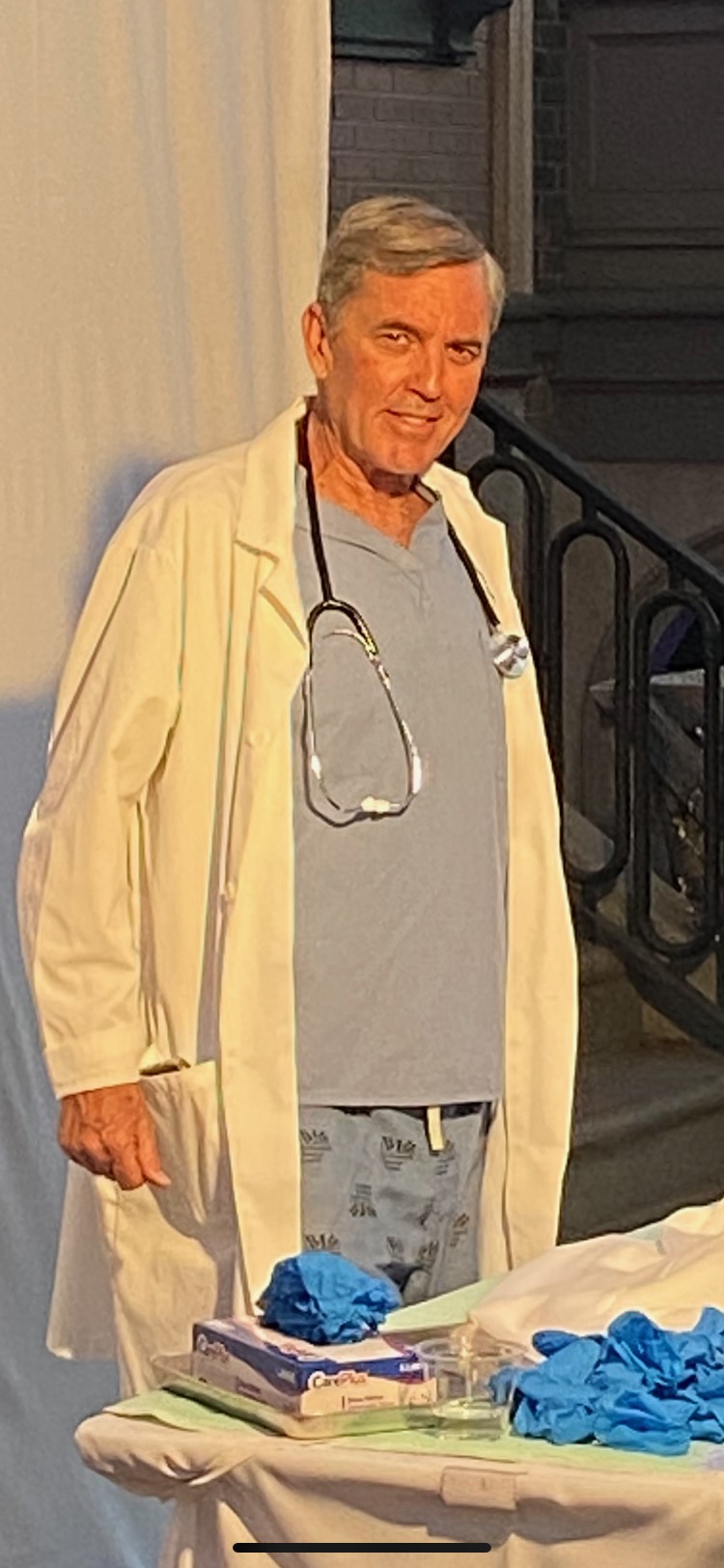 actor Joey Sagal large photo