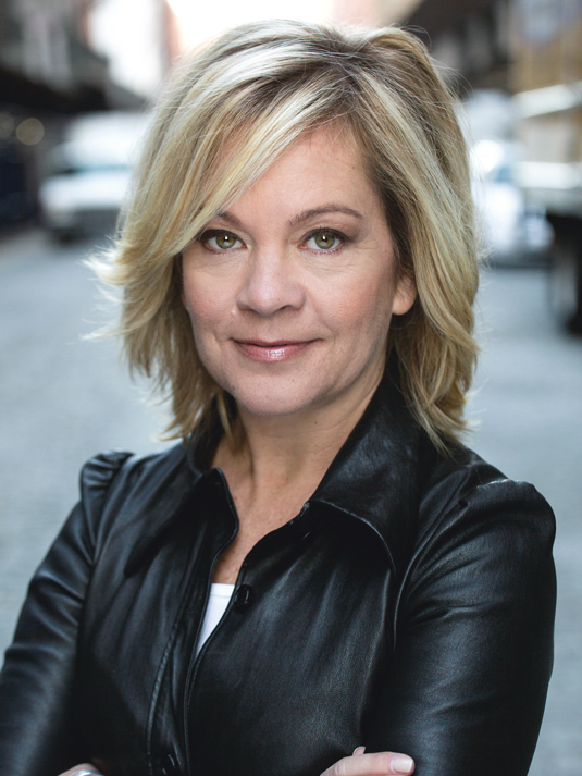 actor Ellie Cornell large photo