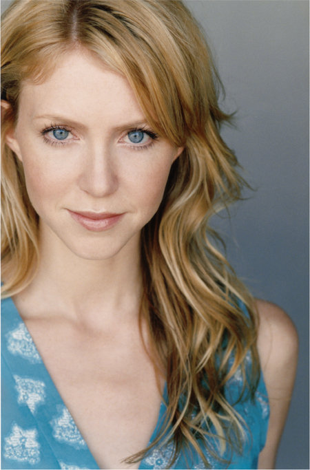 actor Lilly McDowell large photo