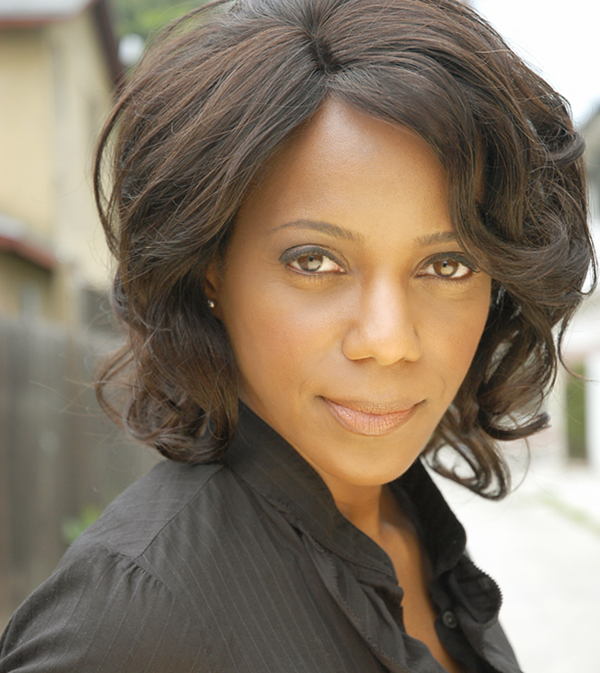 actor Lanei Chapman large photo