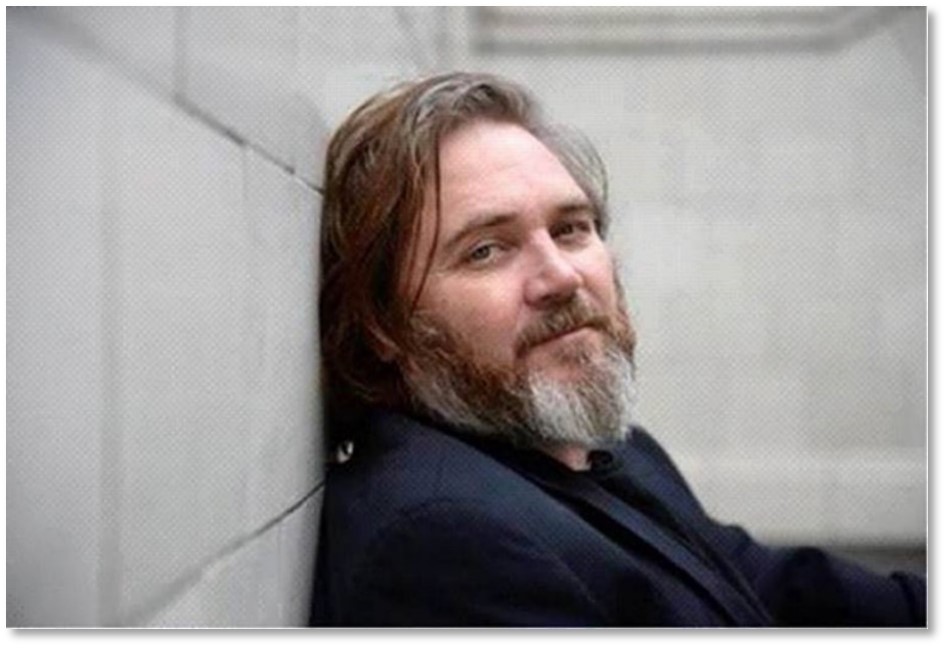 actor Alex Ferns large photo