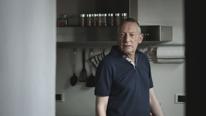 actor Larry Rew large photo