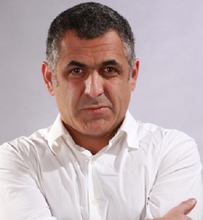 actor Mani Haghighi large photo