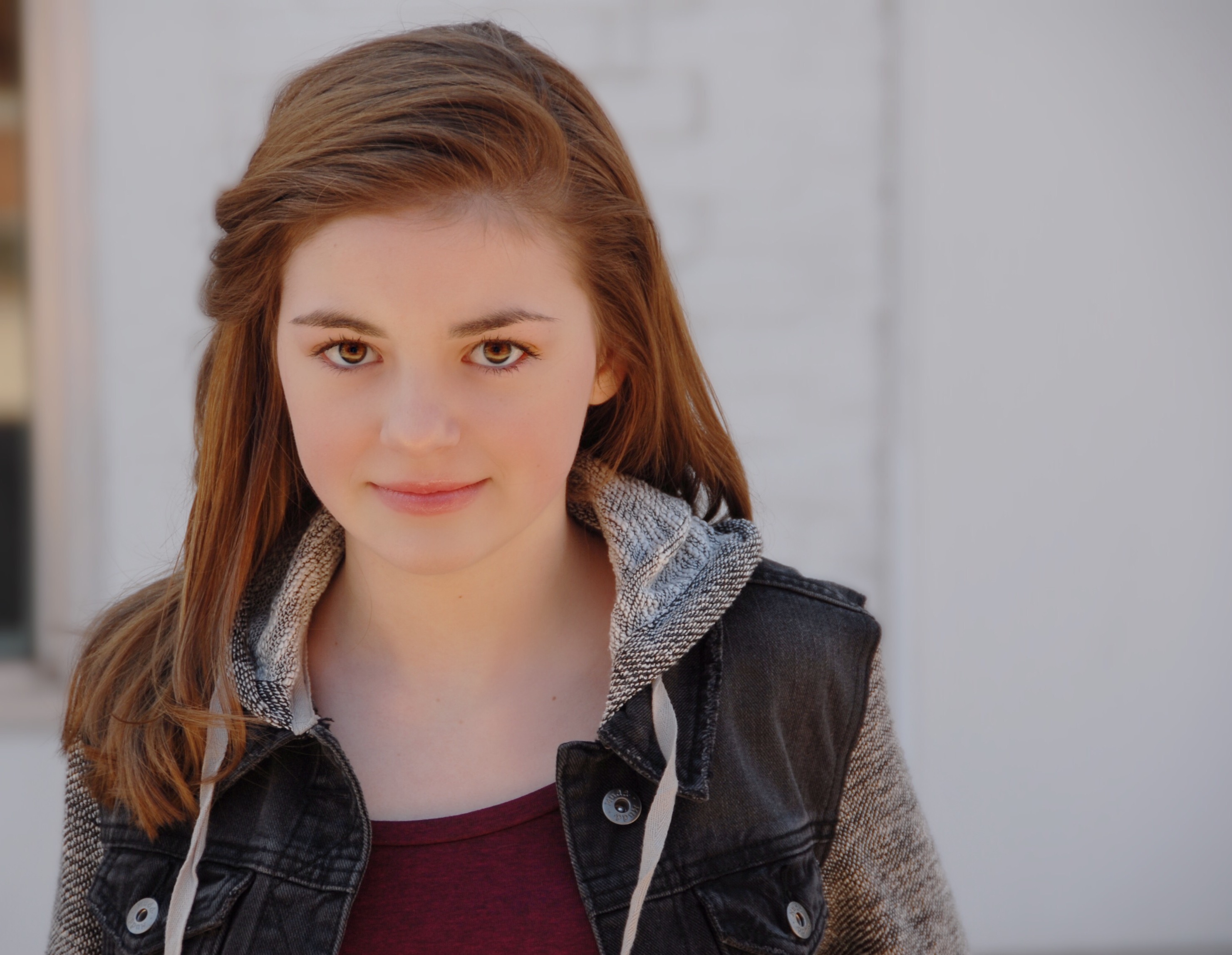 actor Skylar Burke large photo