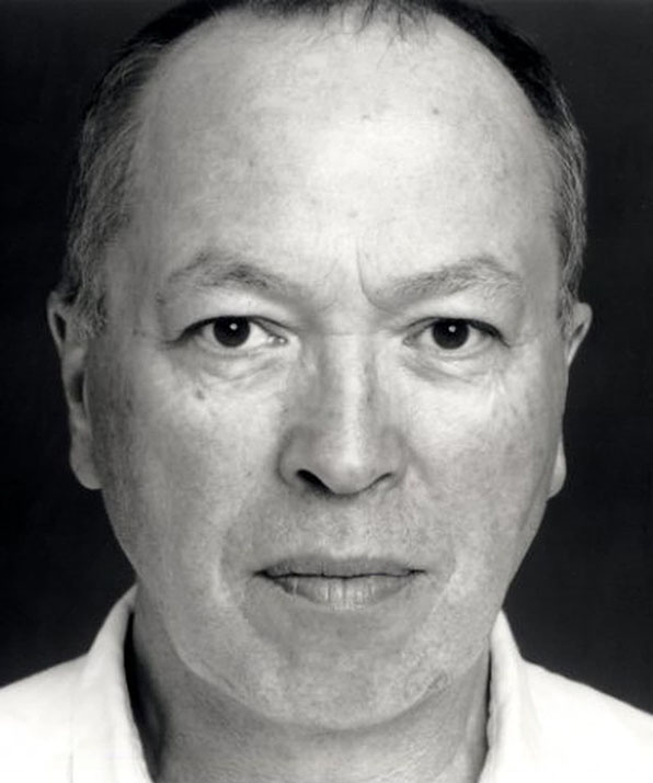 actor Iain Mitchell large photo