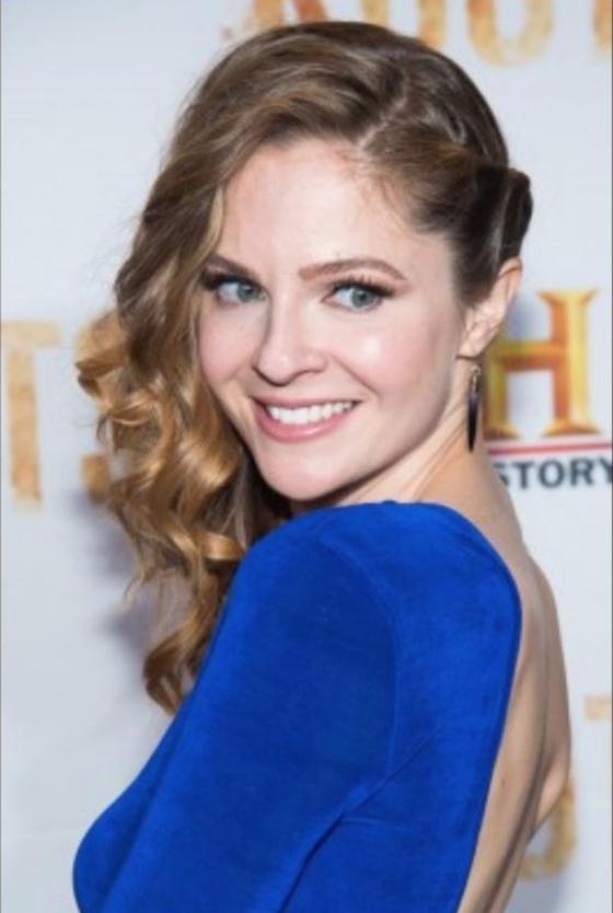 actor Shannon Lucio large photo