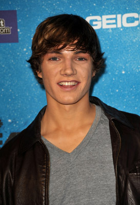 actor Chris Massoglia large photo