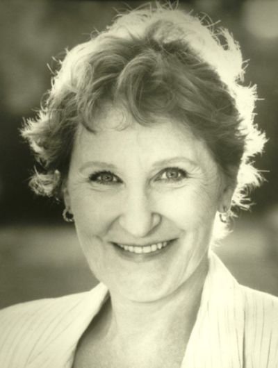 actor Kate Williamson large photo