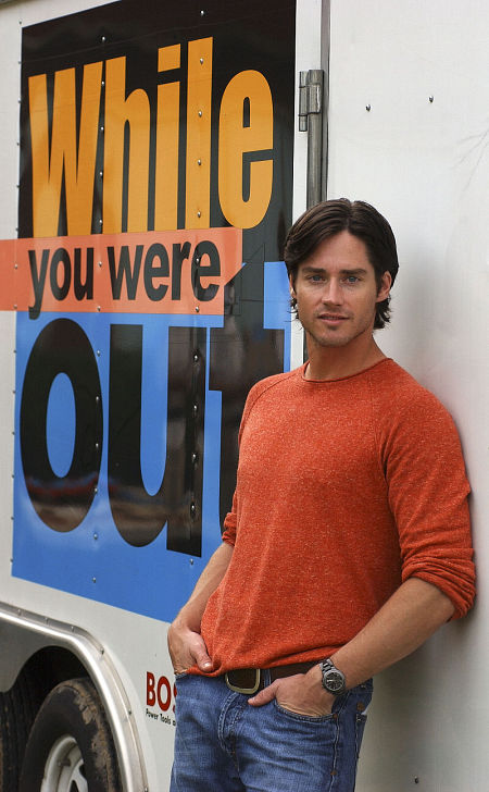 actor Evan Farmer large photo