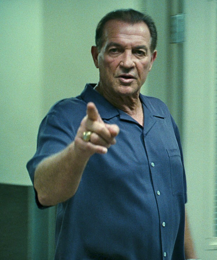 actor Ken Medlock large photo