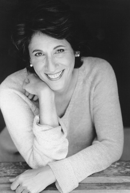 actor Karen Ludwig large photo